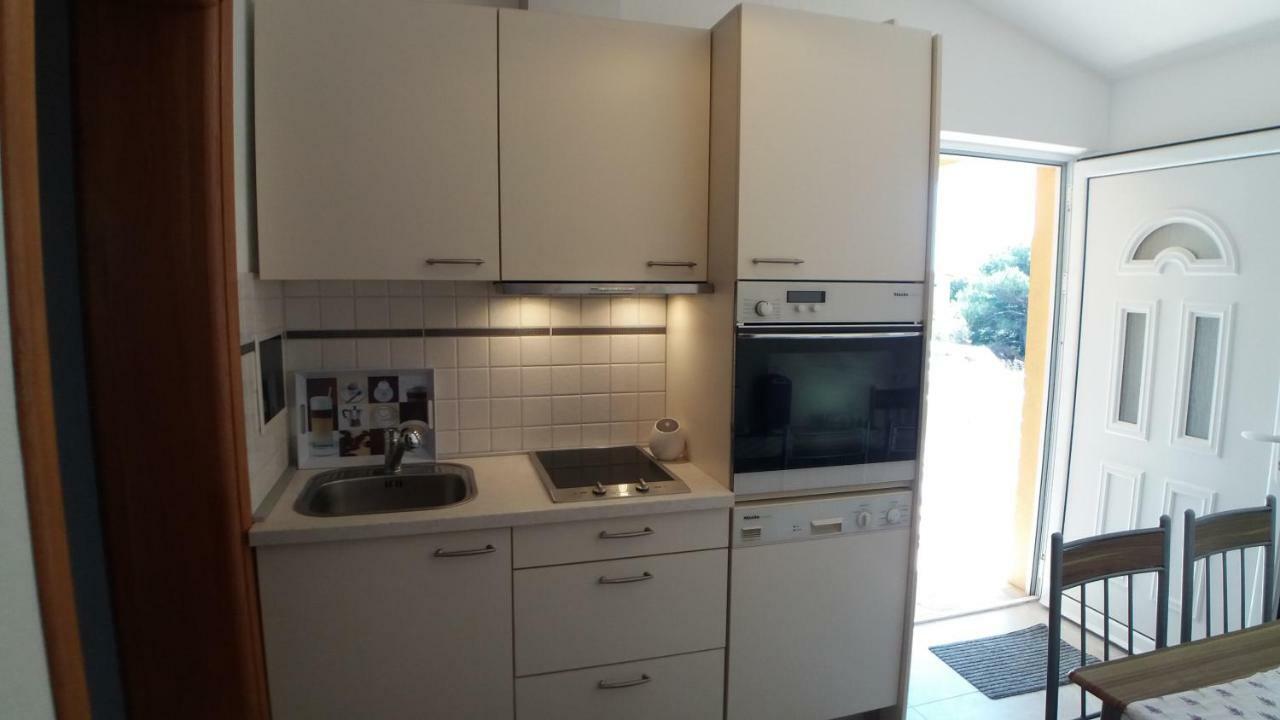 Apartments Baotic Vir Exterior photo